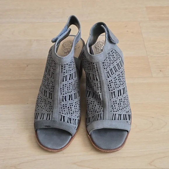 Vince Camuto Keannie Leather Open Toe Stacked Gray Block Heels Sandals Size 5M - Picture 6 of 10